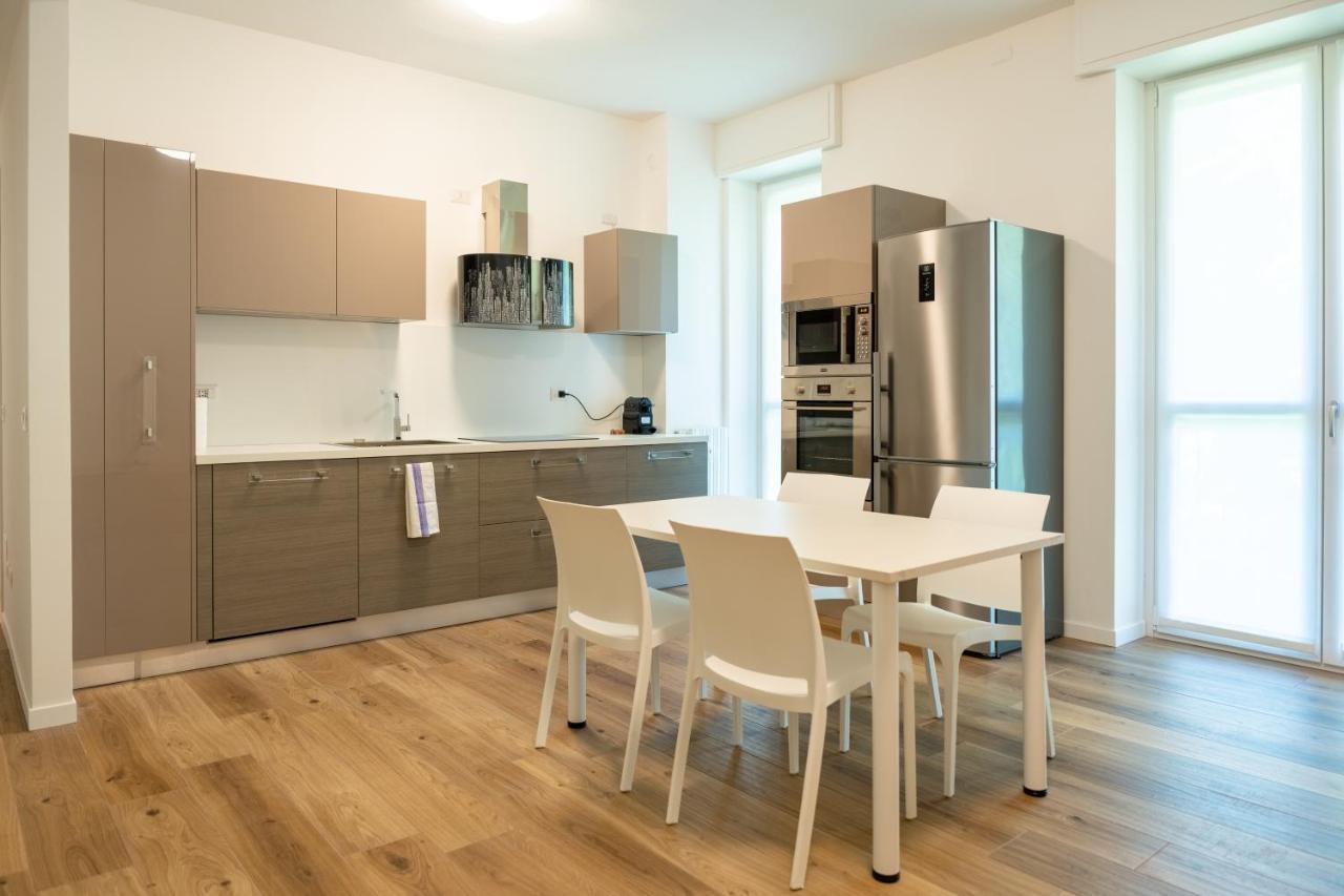 Apartamento 15Min Metro Duomo - Rho Fiera - Skyscraper Kitchen Milán Exterior foto