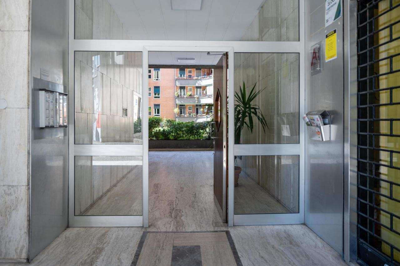 Apartamento 15Min Metro Duomo - Rho Fiera - Skyscraper Kitchen Milán Exterior foto