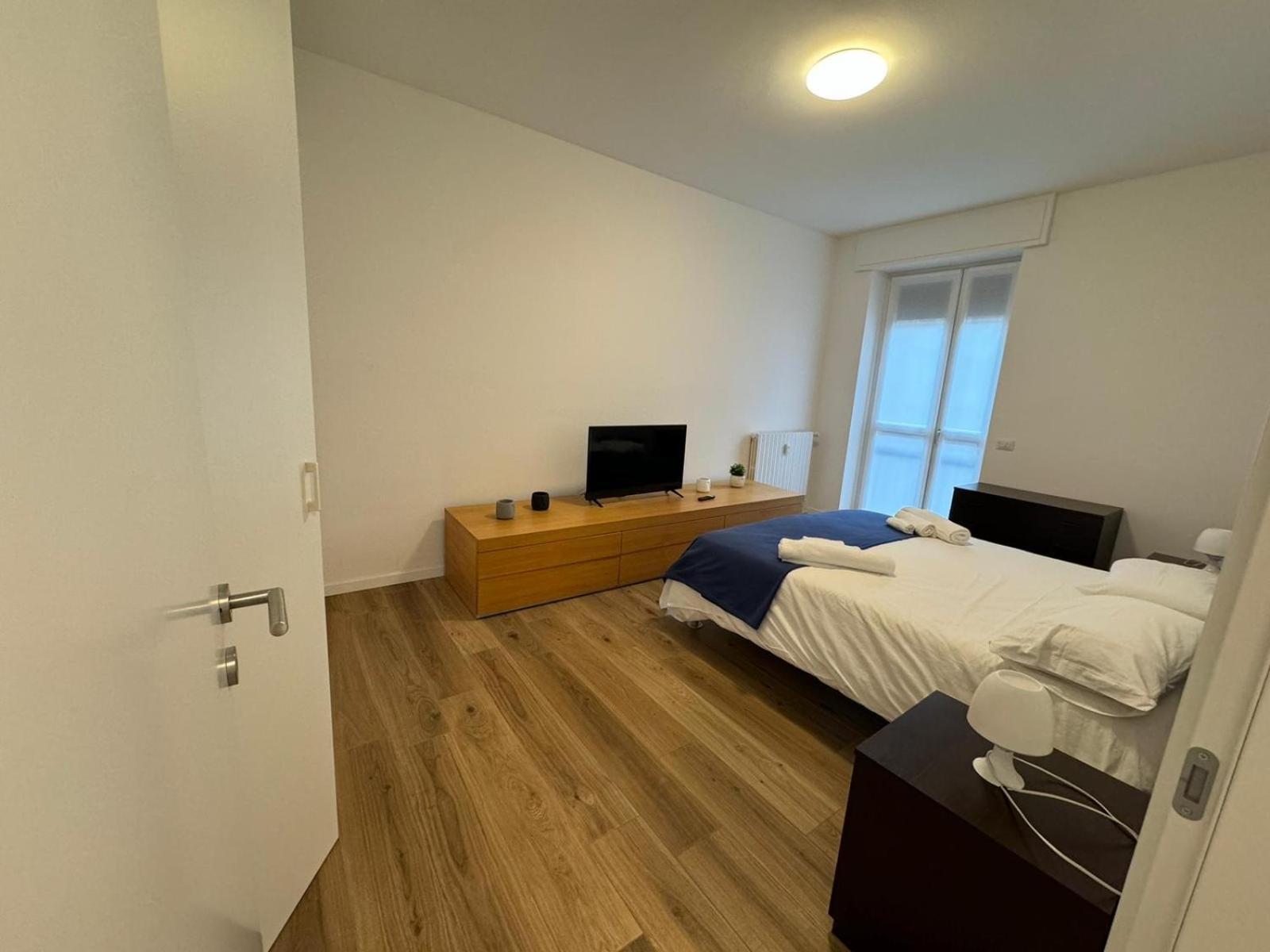Apartamento 15Min Metro Duomo - Rho Fiera - Skyscraper Kitchen Milán Exterior foto